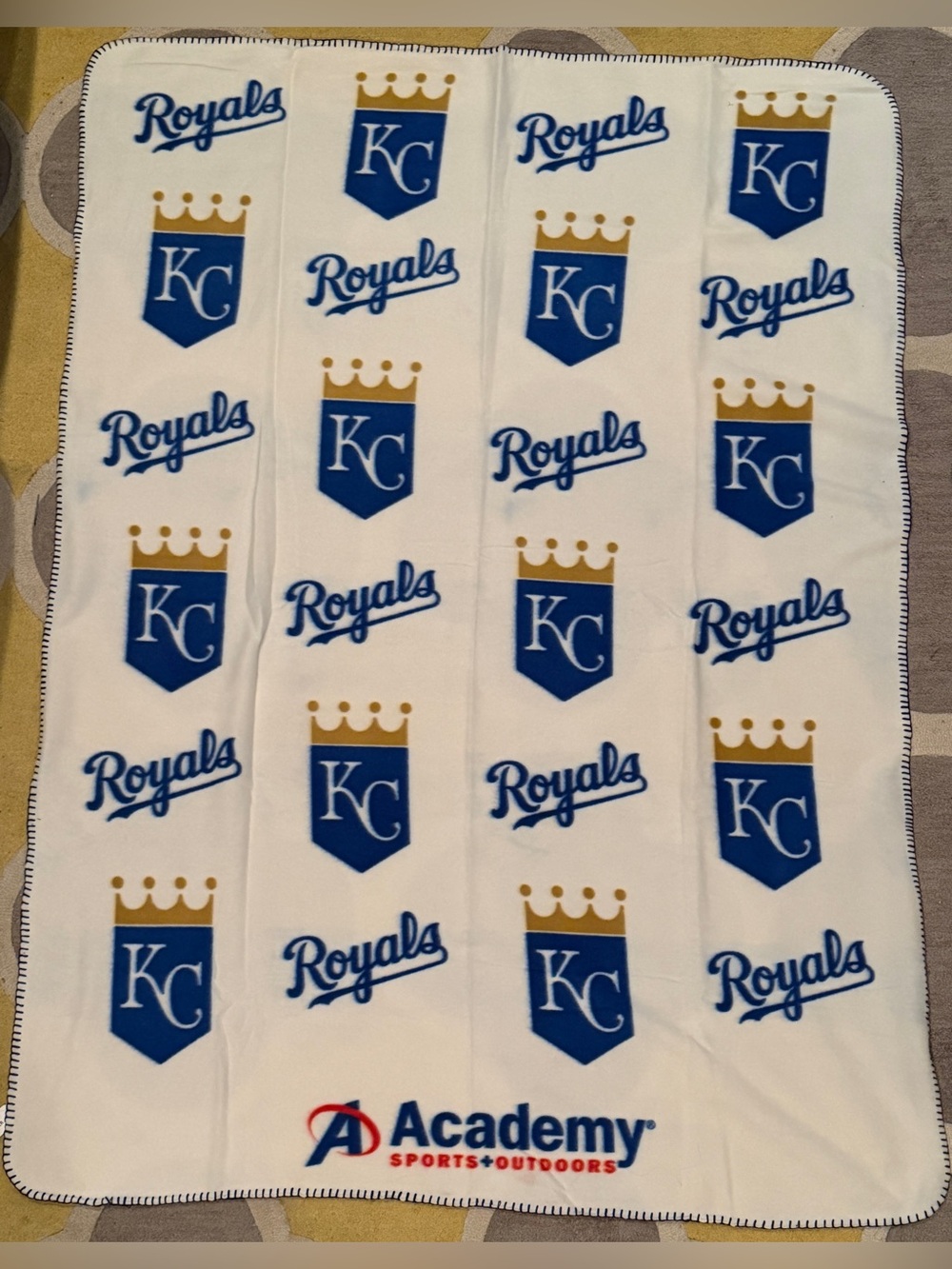 Kansas City Royals Blanket KC Academy Sports SGA NEW White Stadium Giveaway